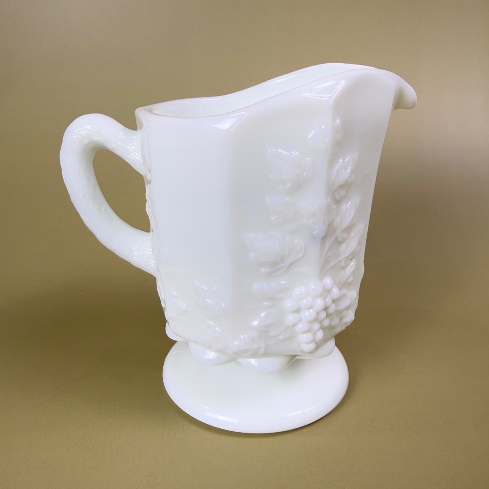 Westmoreland Milk Glass Grape Pattern Footed Creamer – Vintage Mid-Century - Picture 5 of 13